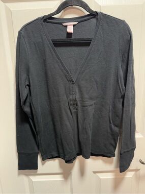 Victoria's Secret Black Waffle Henley Top size M